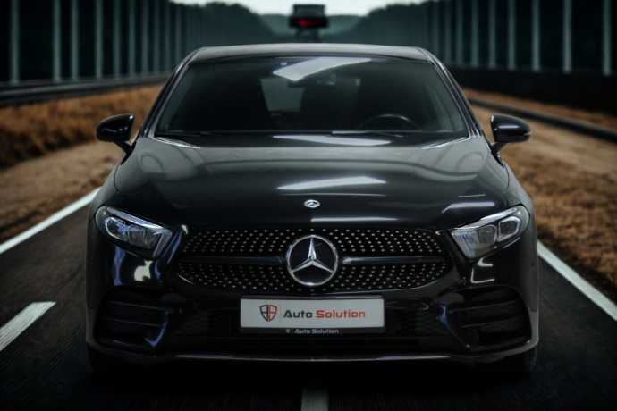 mercedes-benz-a-klasse-bensin-2019-big-2