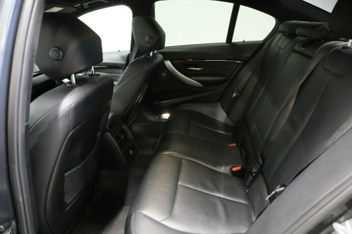 bmw-3-serie-elektrisitetbensin-2017-big-13