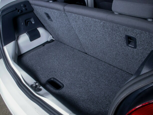 volkswagen-up-bensin-2013-big-15