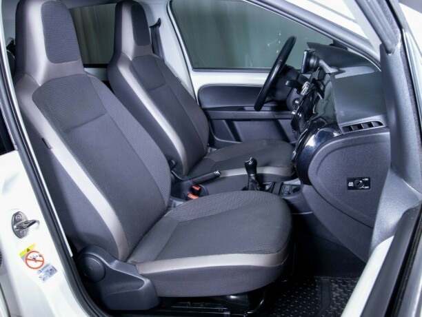 volkswagen-up-bensin-2013-big-47