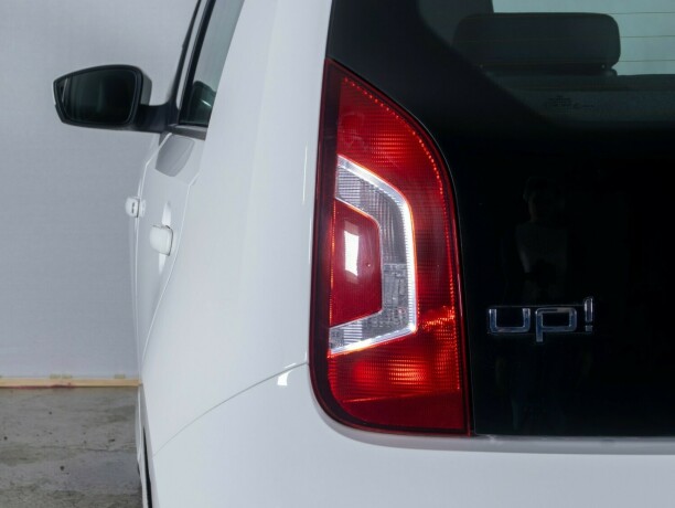 volkswagen-up-bensin-2013-big-9