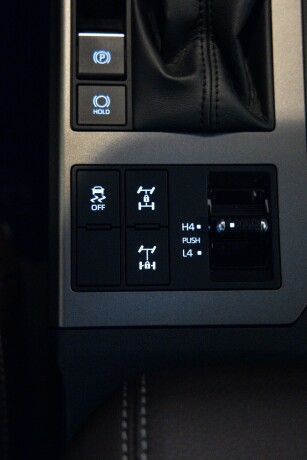 toyota-land-cruiser-diesel-2025-big-15