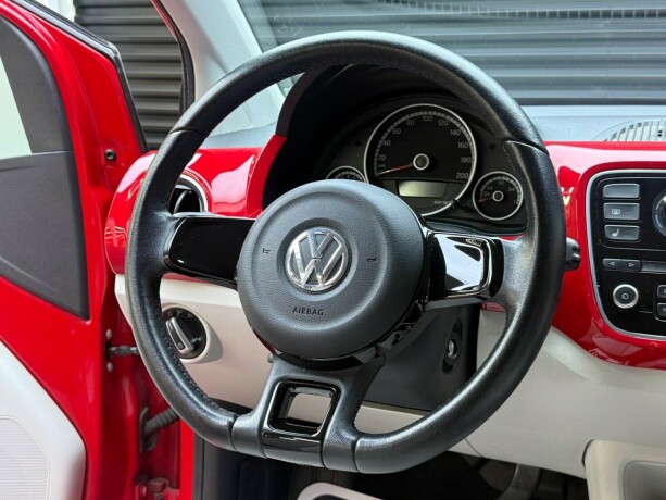 volkswagen-up-bensin-2013-big-12