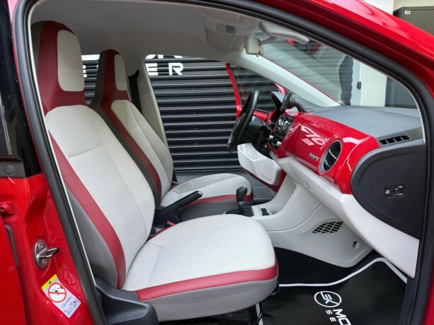 volkswagen-up-bensin-2013-big-22