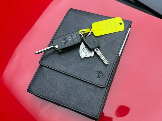 volkswagen-up-bensin-2013-big-25