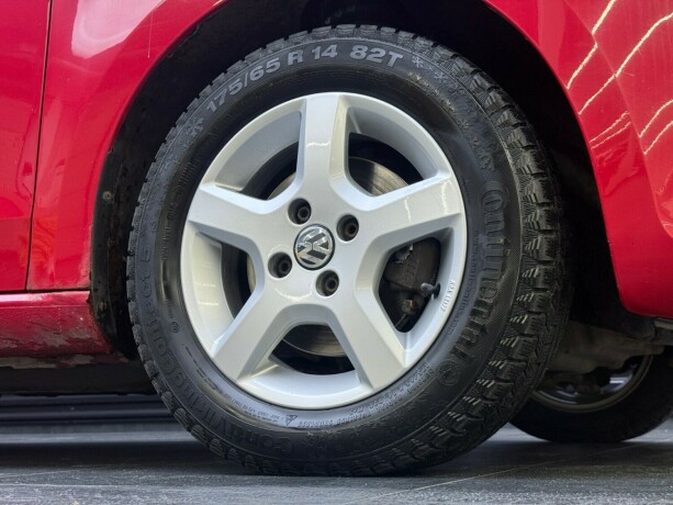 volkswagen-up-bensin-2013-big-7