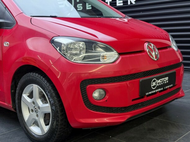 volkswagen-up-bensin-2013-big-2