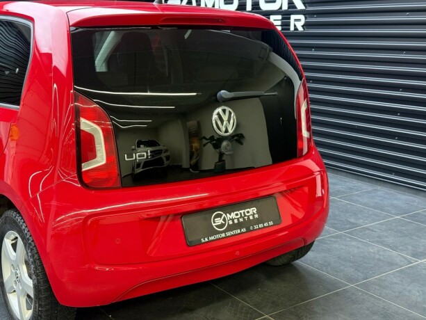 volkswagen-up-bensin-2013-big-5