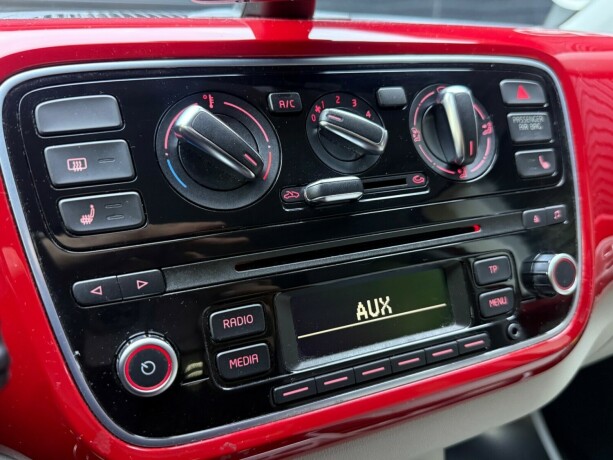 volkswagen-up-bensin-2013-big-19