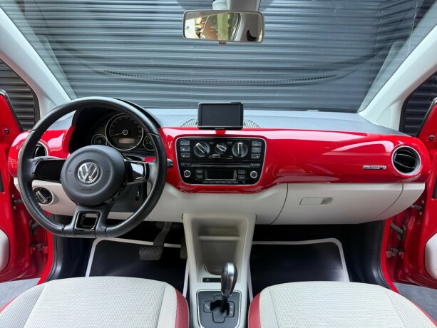 volkswagen-up-bensin-2013-big-9