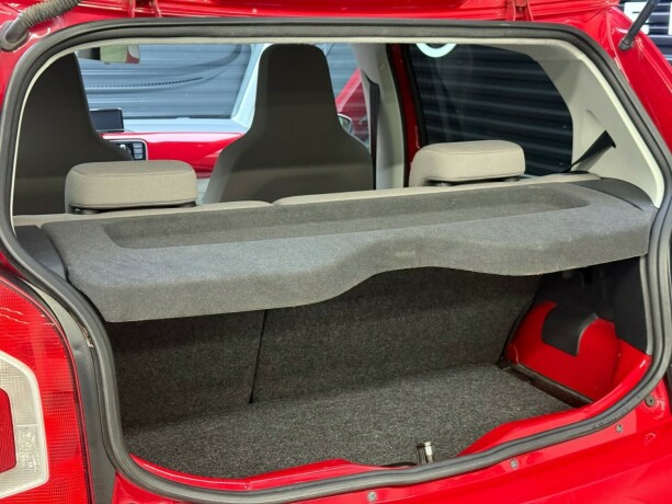 volkswagen-up-bensin-2013-big-24