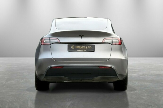 tesla-model-y-elektrisitet-2022-big-8