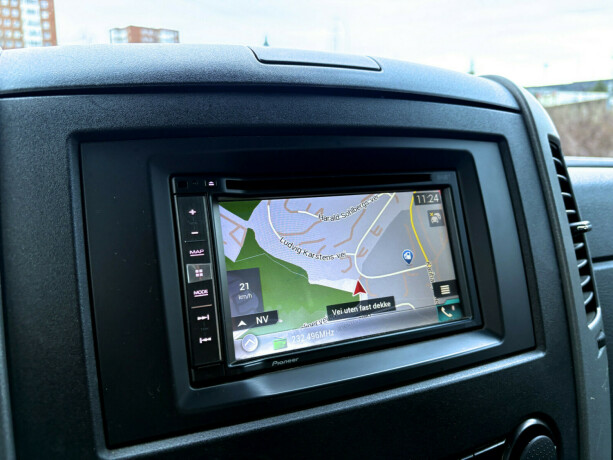 mercedes-benz-sprinter-diesel-2018-big-7