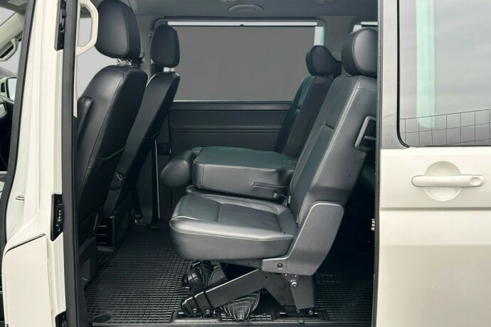 volkswagen-caravelle-diesel-2018-big-27