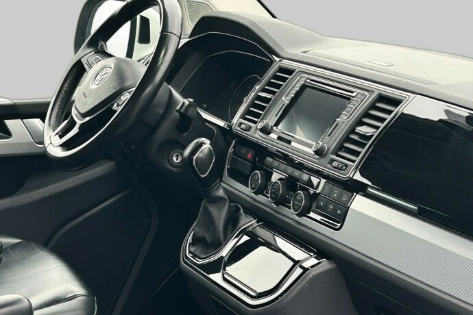 volkswagen-caravelle-diesel-2018-big-14