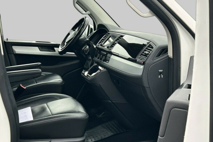 volkswagen-caravelle-diesel-2018-big-13