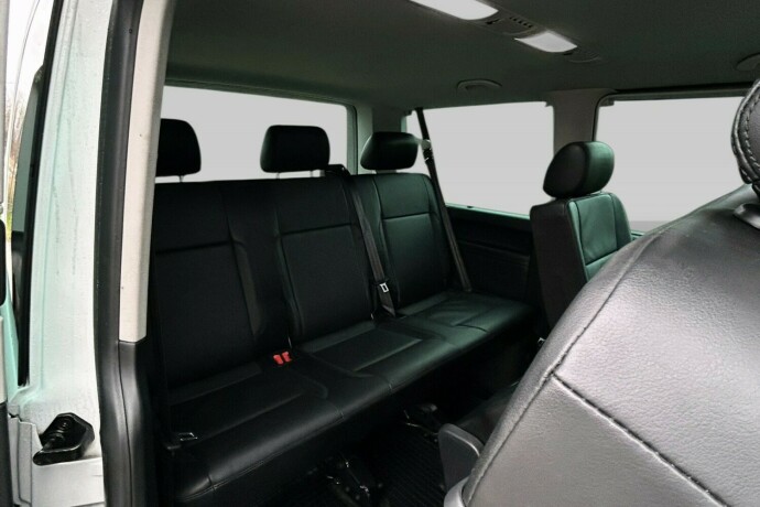 volkswagen-caravelle-diesel-2018-big-24