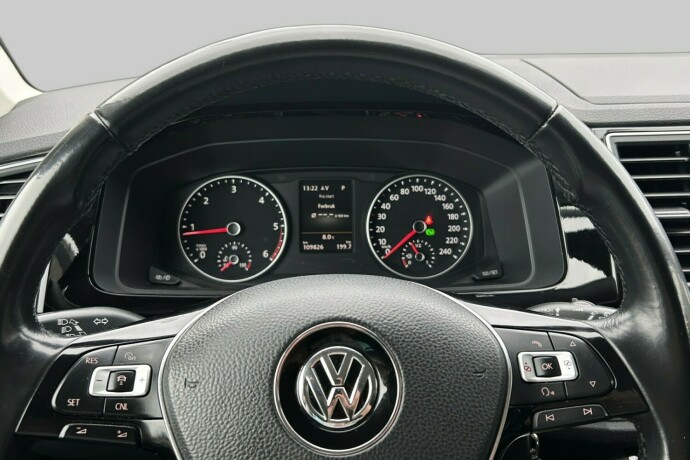 volkswagen-caravelle-diesel-2018-big-16