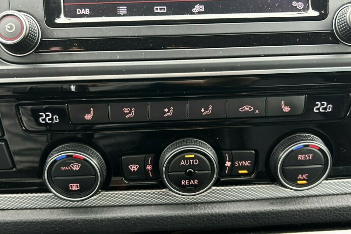 volkswagen-caravelle-diesel-2018-big-21