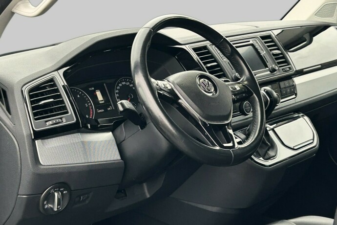 volkswagen-caravelle-diesel-2018-big-12