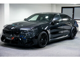 BMW | M5 | Elektrisitet+bensin | 2025