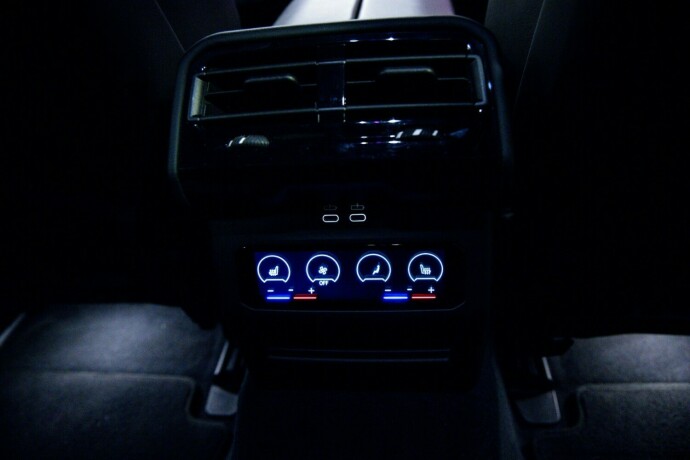 bmw-m5-elektrisitetbensin-2025-big-10