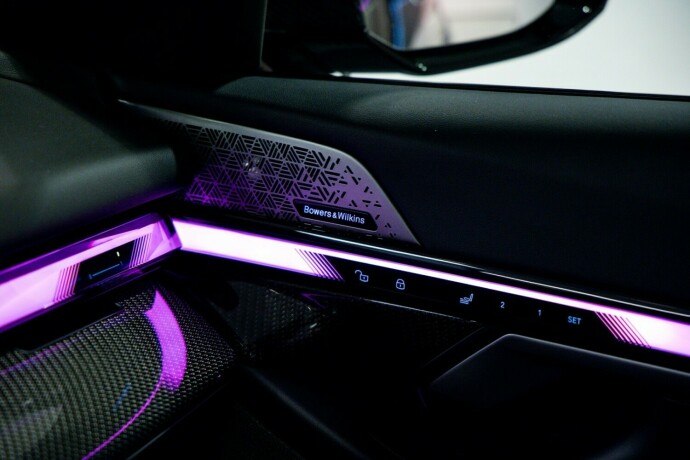 bmw-m5-elektrisitetbensin-2025-big-24