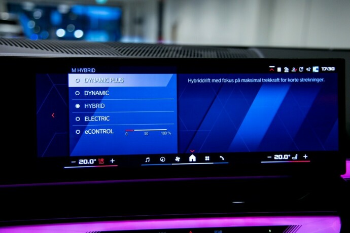 bmw-m5-elektrisitetbensin-2025-big-21