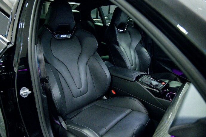 bmw-m5-elektrisitetbensin-2025-big-11