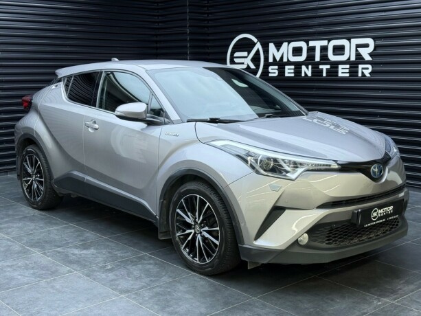 toyota-c-hr-elektrisitetbensin-2016-big-0
