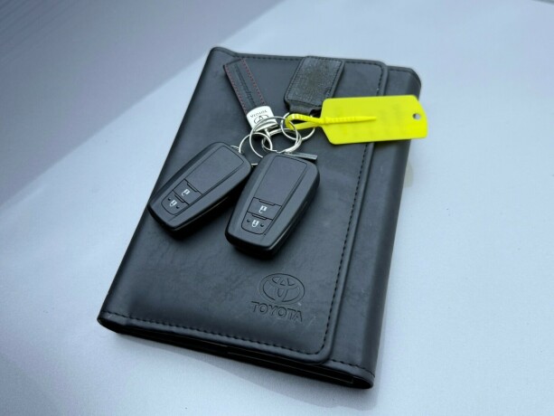 toyota-c-hr-elektrisitetbensin-2016-big-34