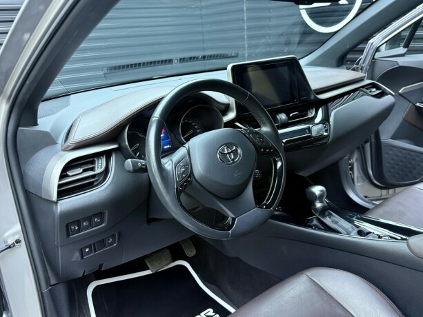 toyota-c-hr-elektrisitetbensin-2016-big-10