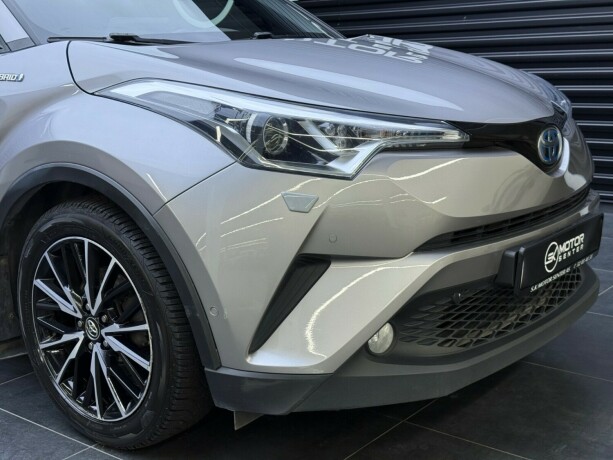 toyota-c-hr-elektrisitetbensin-2016-big-2