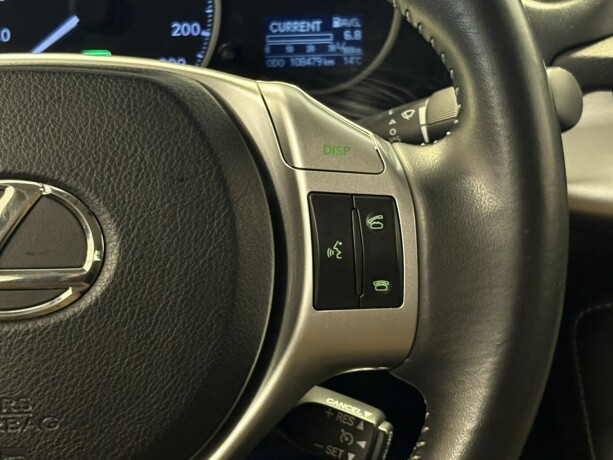 lexus-ct200h-bensin-2012-big-14