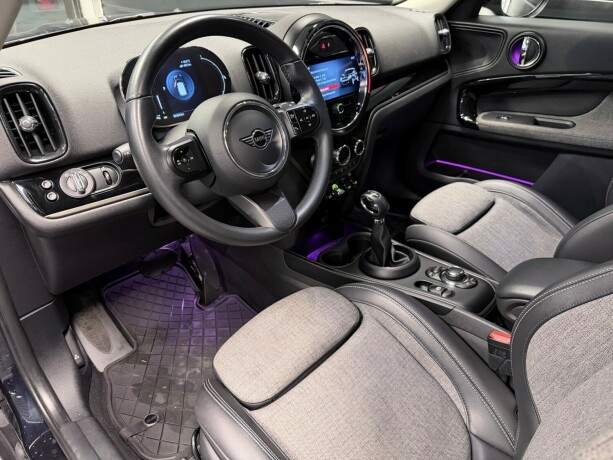 mini-countryman-elektrisitetbensin-2023-big-12