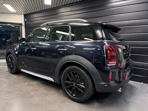 mini-countryman-elektrisitetbensin-2023-big-6