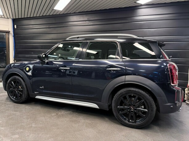 mini-countryman-elektrisitetbensin-2023-big-5
