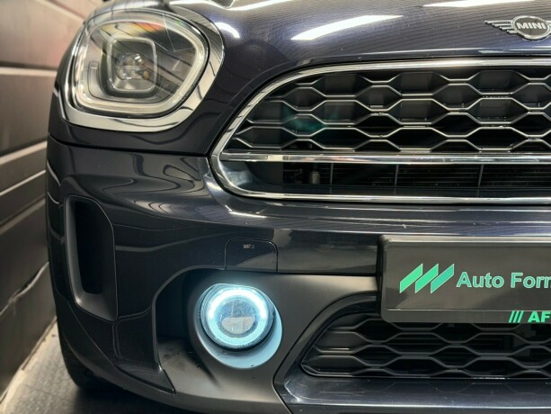 mini-countryman-elektrisitetbensin-2023-big-30