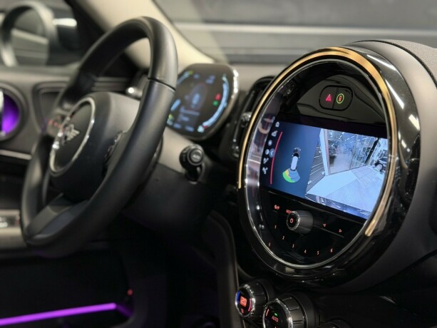 mini-countryman-elektrisitetbensin-2023-big-15