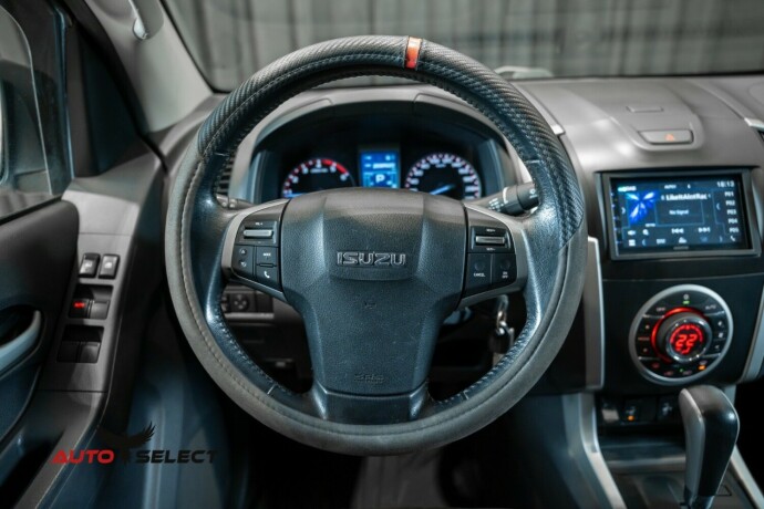 isuzu-d-max-diesel-2013-big-25