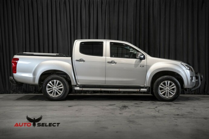 isuzu-d-max-diesel-2013-big-11