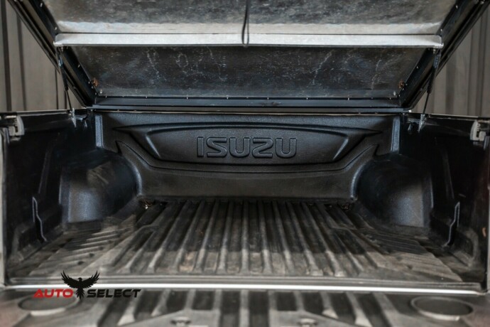 isuzu-d-max-diesel-2013-big-9