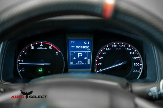 isuzu-d-max-diesel-2013-big-27