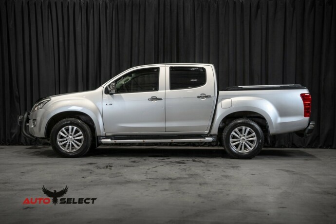 isuzu-d-max-diesel-2013-big-7