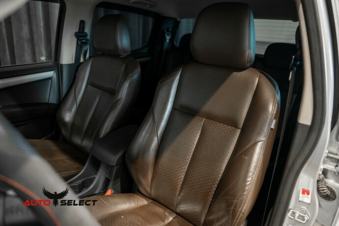 isuzu-d-max-diesel-2013-big-23