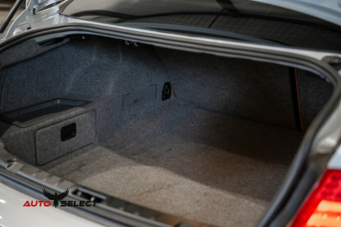 bmw-3-serie-bensin-2010-big-11