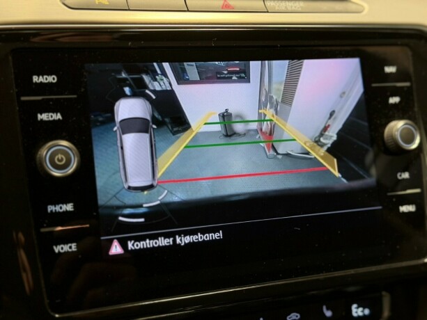 volkswagen-passat-elektrisitetbensin-2018-big-26