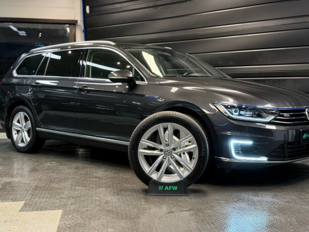 volkswagen-passat-elektrisitetbensin-2018-big-27