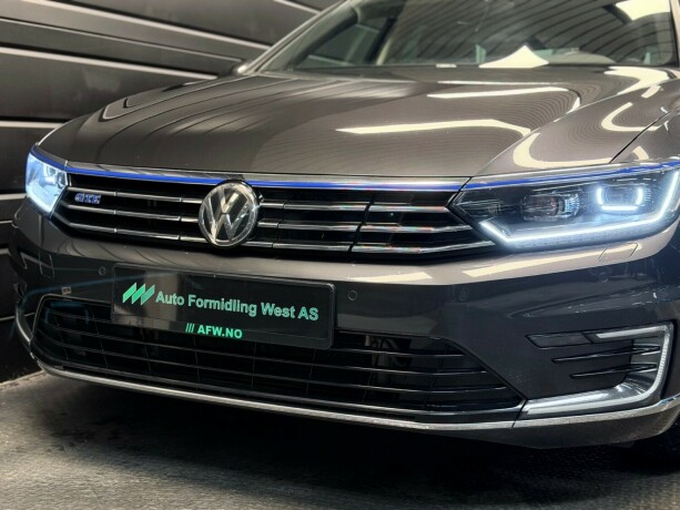 volkswagen-passat-elektrisitetbensin-2018-big-3