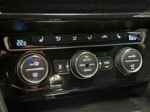 volkswagen-passat-elektrisitetbensin-2018-big-22